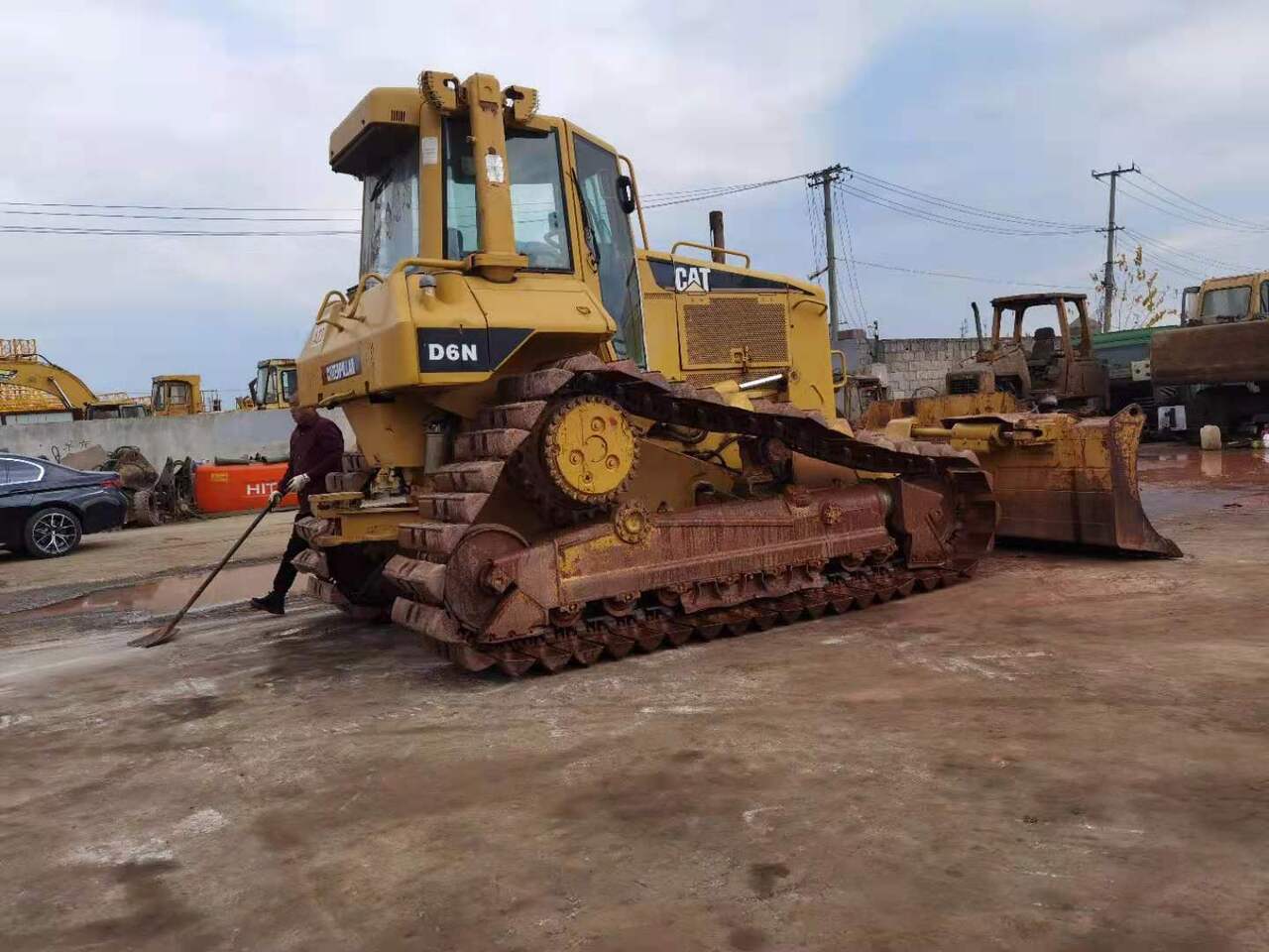 CATERPILLAR D6N - Bulldozer: picture 4 CATERPILLAR D6N - Bulldozer: picture 4