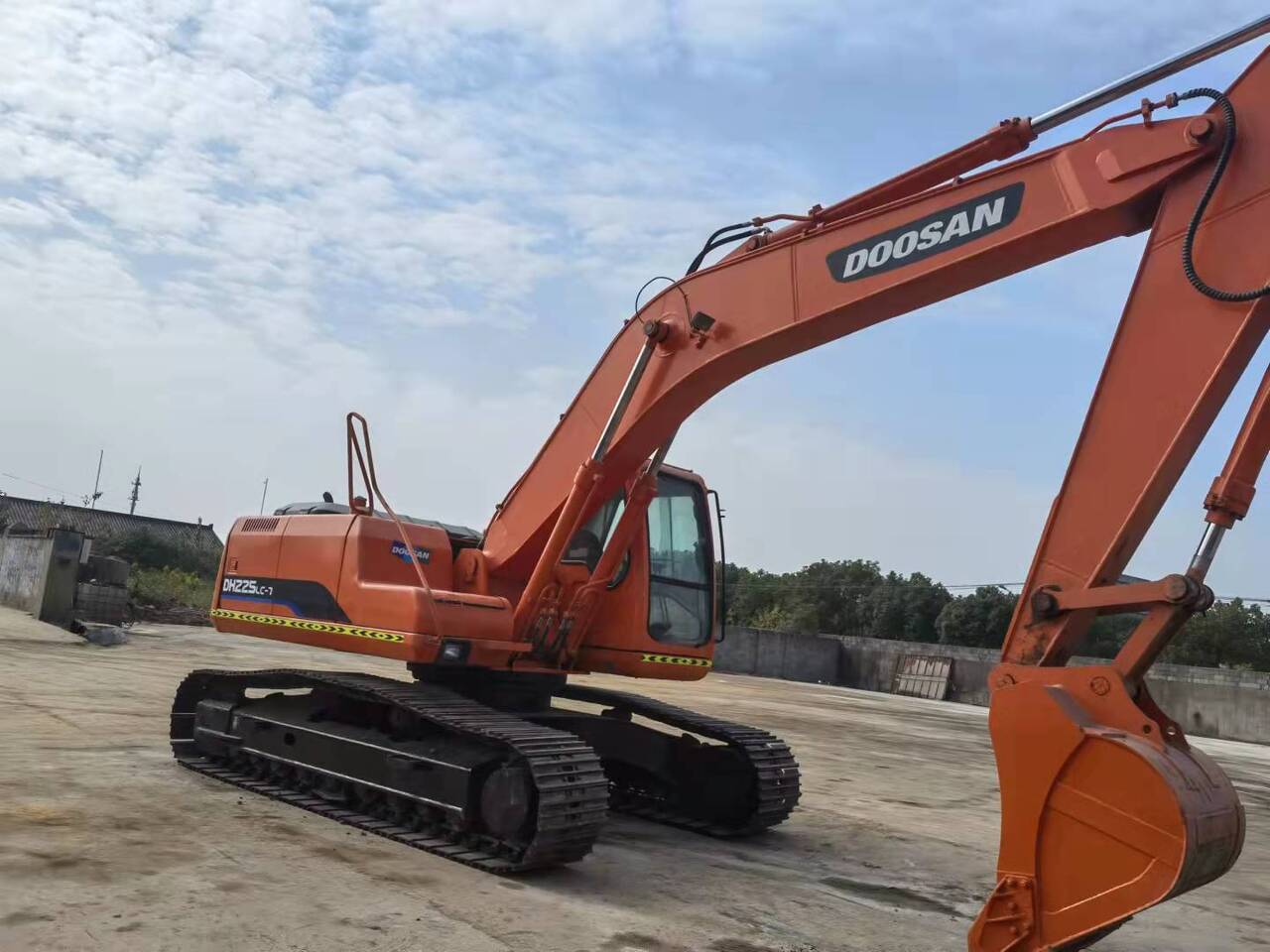 DOOSAN DH225LC-7 - Crawler excavator: picture 4 DOOSAN DH225LC-7 - Crawler excavator: picture 4