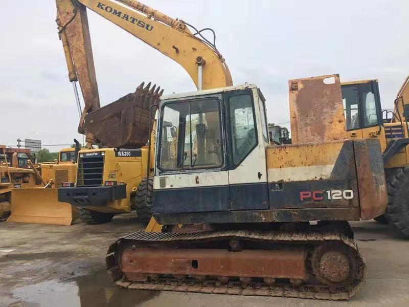 KOMATSU PC120-5 - Crawler excavator: picture 1 KOMATSU PC120-5 - Crawler excavator: picture 1