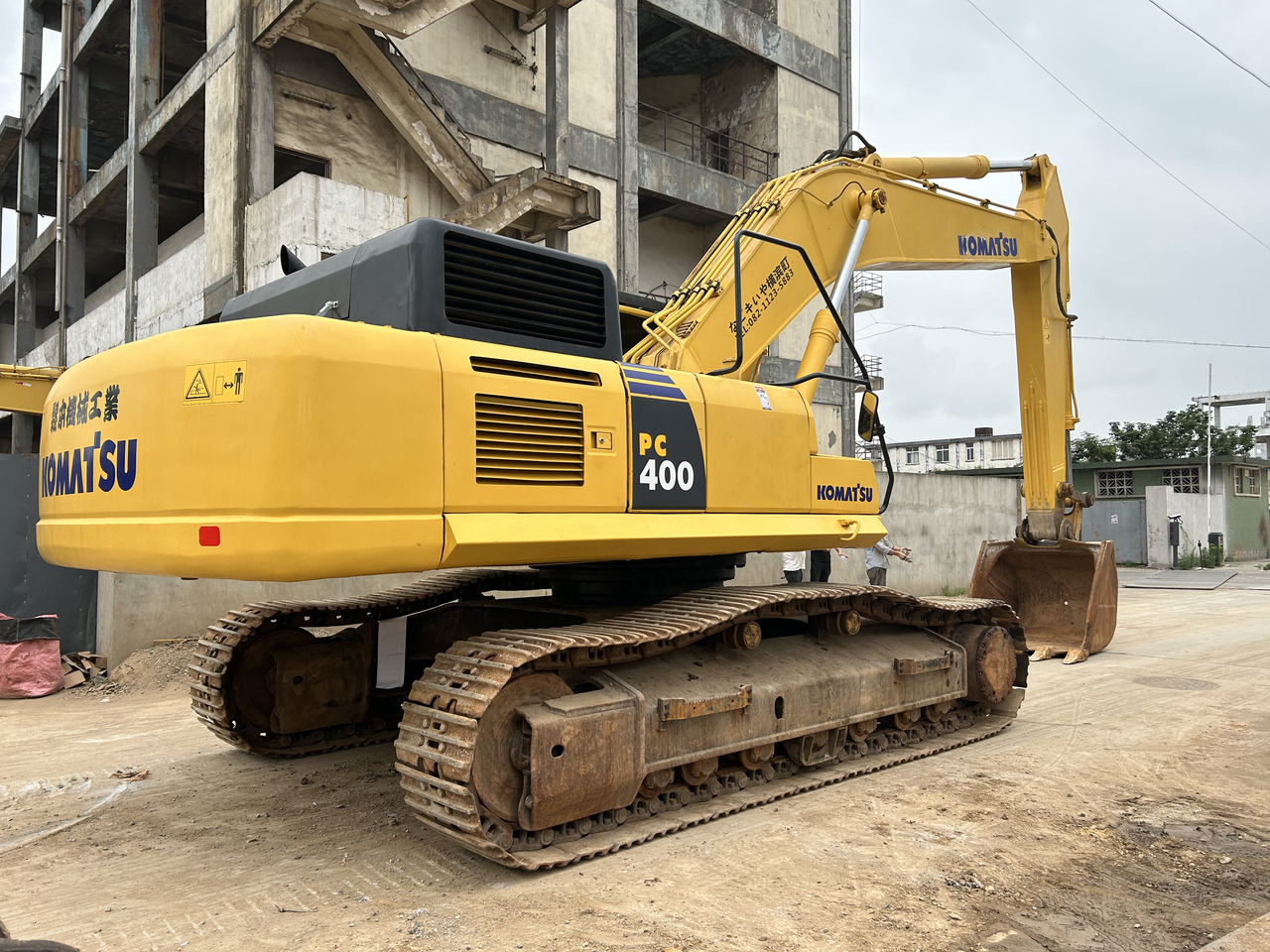 KOMATSU PC400-8 - Crawler excavator: picture 2 KOMATSU PC400-8 - Crawler excavator: picture 2