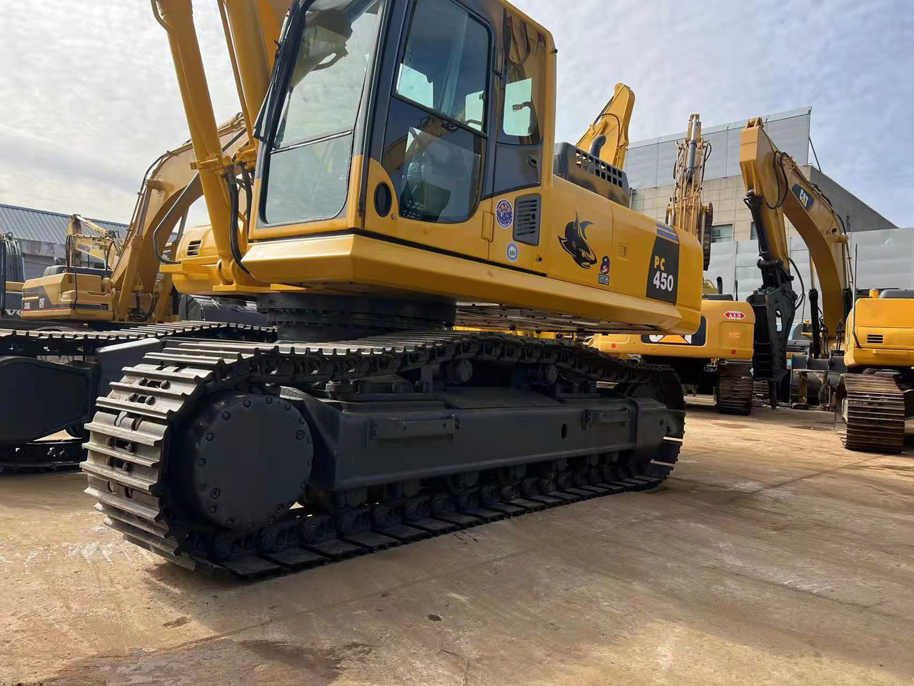KOMATSU PC450-8-excavator - Crawler excavator: picture 4 KOMATSU PC450-8-excavator - Crawler excavator: picture 4