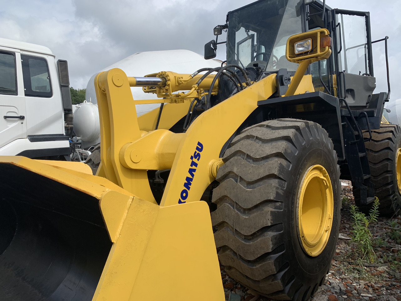 KOMATSU WA380Z - Wheel loader: picture 4 KOMATSU WA380Z - Wheel loader: picture 4