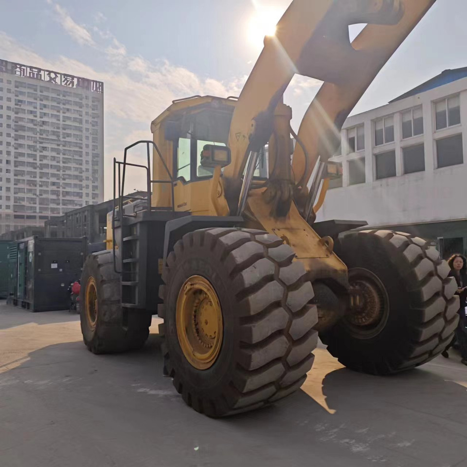 Wheel loader KOMATSU WA600-3: picture 6 Wheel loader KOMATSU WA600-3: picture 6