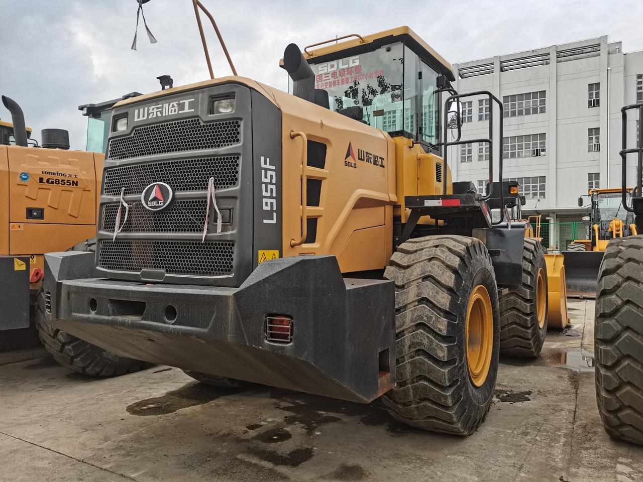 SDLG L955F - Wheel loader: picture 3 SDLG L955F - Wheel loader: picture 3