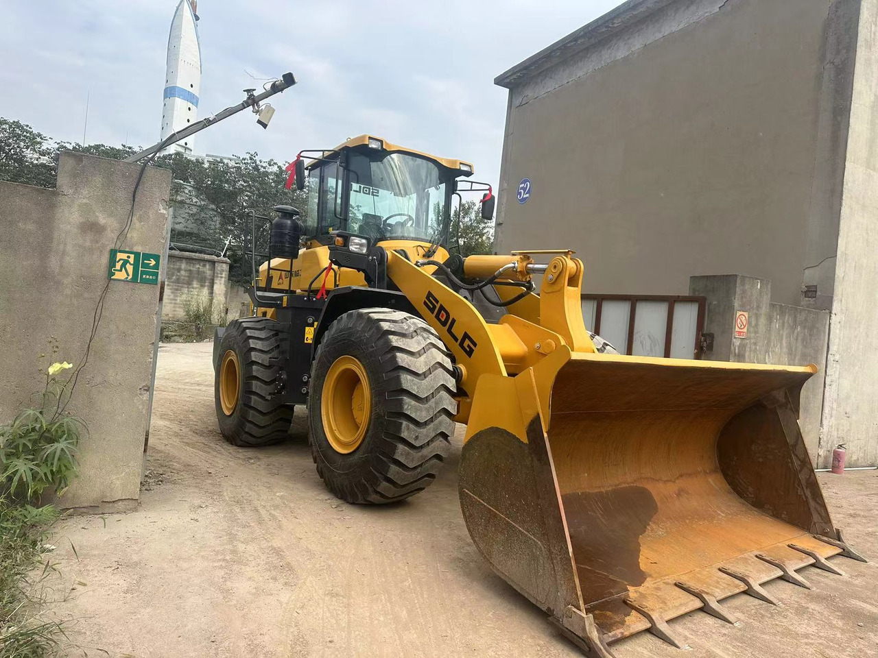 SDLG LG956F - Crawler excavator: picture 4 SDLG LG956F - Crawler excavator: picture 4