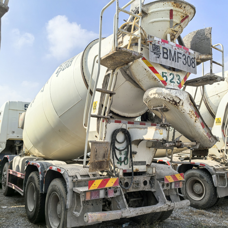 Truck SANY 6x4 mixer pump truck: picture 6