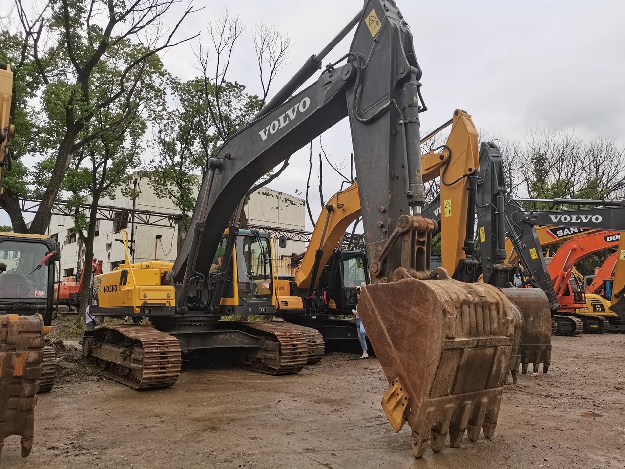 VOLVO EC290BLC - Crawler excavator: picture 1 VOLVO EC290BLC - Crawler excavator: picture 1