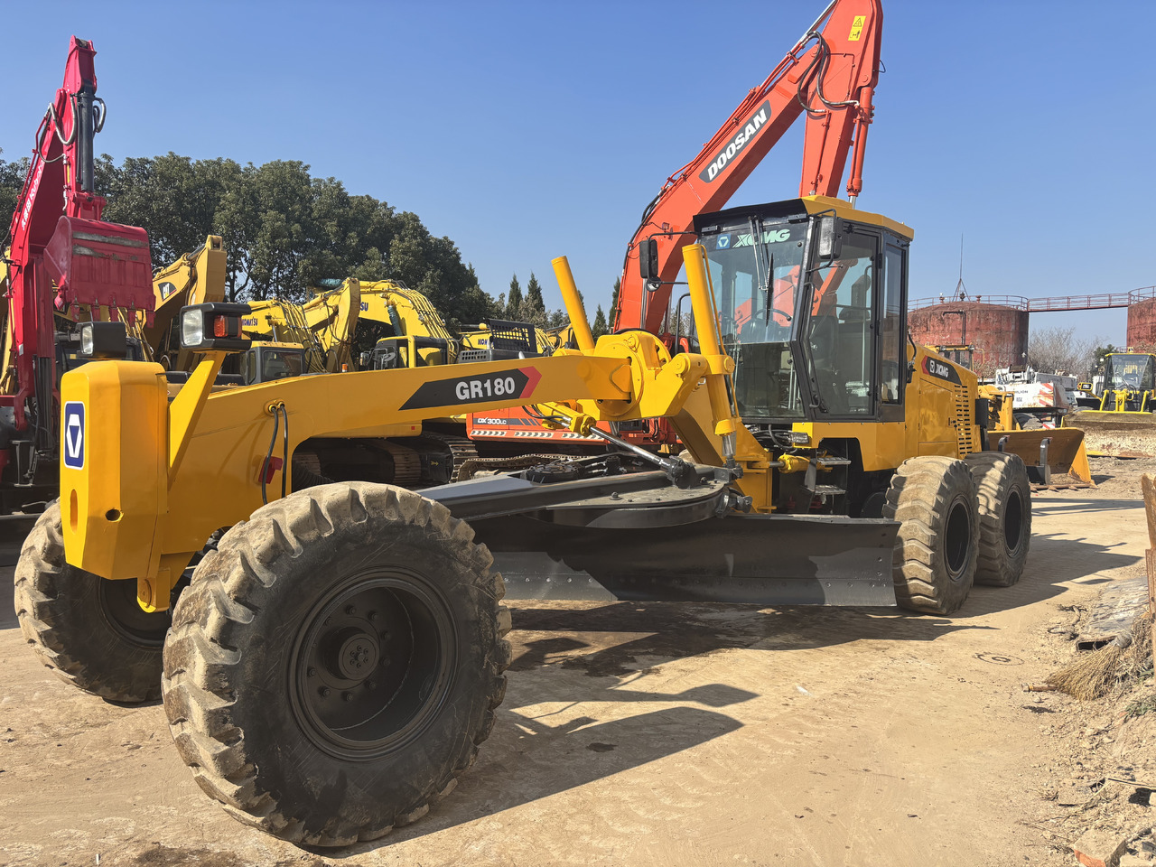 XCMG GR180 - Grader: picture 3 XCMG GR180 - Grader: picture 3