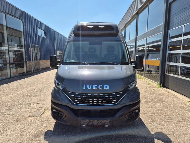 Iveco Daily 35S18 L4H3/ Fleischwagen/ Meattransport/ TK C 450 MAX/ Nr.2 - Refrigerated delivery van: picture 4 Iveco Daily 35S18 L4H3/ Fleischwagen/ Meattransport/ TK C 450 MAX/ Nr.2 - Refrigerated delivery van: picture 4