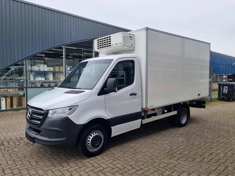 Mercedes-Benz Sprinter 516 CDI THERMOKING V500 MAX MT/ -20+20 STANDBY 380V - Refrigerated delivery van: picture 4 Mercedes-Benz Sprinter 516 CDI THERMOKING V500 MAX MT/ -20+20 STANDBY 380V - Refrigerated delivery van: picture 4