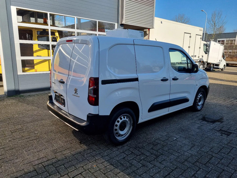 Peugeot Partner 1.5 HDI/Automaat /Koelwagen/ -30 +30/ Standby 230V - Refrigerated delivery van: picture 2 Peugeot Partner 1.5 HDI/Automaat /Koelwagen/ -30 +30/ Standby 230V - Refrigerated delivery van: picture 2
