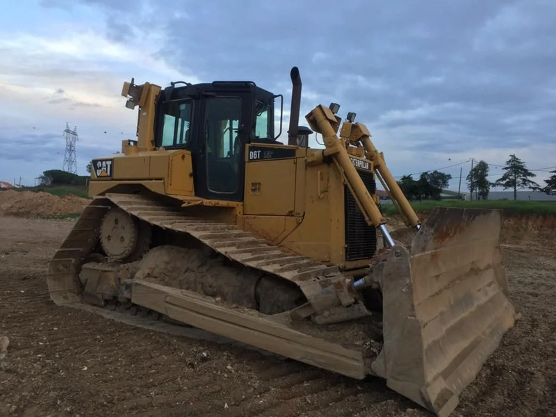 Caterpillar D6T LGP - Bulldozer: picture 2 Caterpillar D6T LGP - Bulldozer: picture 2