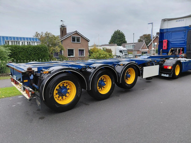 D-Tec FT-43-03V - Container transporter/ Swap body semi-trailer: picture 3 D-Tec FT-43-03V - Container transporter/ Swap body semi-trailer: picture 3