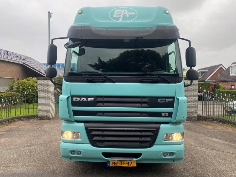 DAF CF 85 - Tractor unit: picture 2 DAF CF 85 - Tractor unit: picture 2