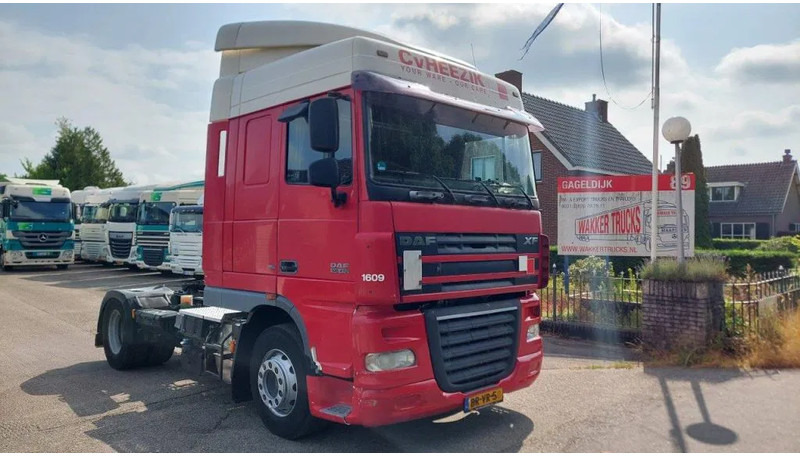 DAF XF 105 410 4x2 - Tractor unit: picture 1 DAF XF 105 410 4x2 - Tractor unit: picture 1