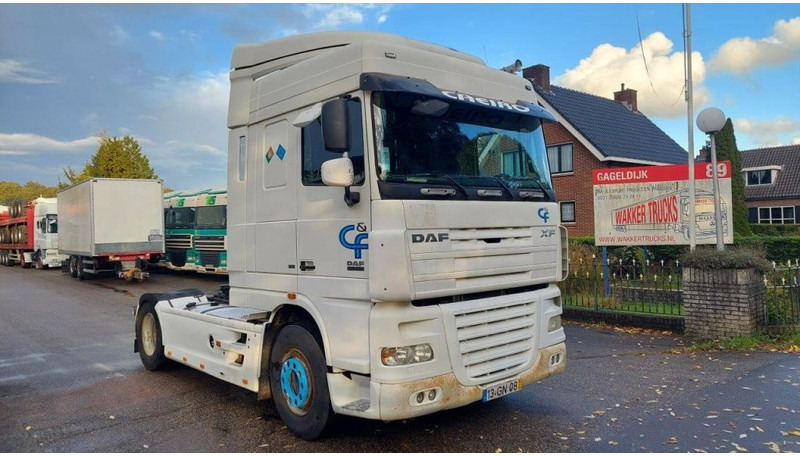 DAF XF 105.410 - Tractor unit: picture 2 DAF XF 105.410 - Tractor unit: picture 2
