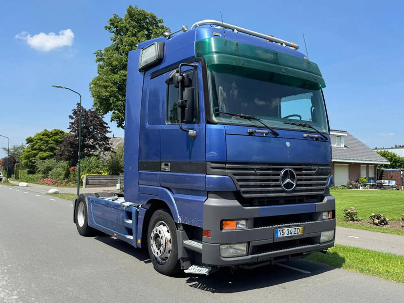 Mercedes-Benz Actros 1848 V8 EPS 3 PEDAL WITH RETARDER AND AIRCO - Tractor unit: picture 2 Mercedes-Benz Actros 1848 V8 EPS 3 PEDAL WITH RETARDER AND AIRCO - Tractor unit: picture 2