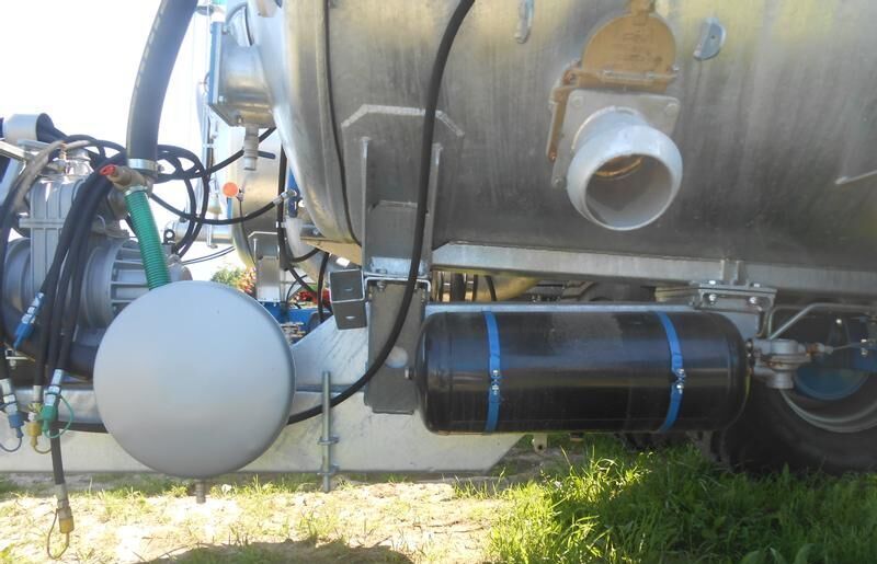 MEPROZET Güllefässer/ Slurry tank/ Beczkowóz T-528/5 (PN60/3) - Slurry tanker: picture 4 MEPROZET Güllefässer/ Slurry tank/ Beczkowóz T-528/5 (PN60/3) - Slurry tanker: picture 4