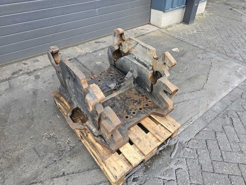 Kopplaat cw55s cw45s demarec dubbele kopplaat cw45s cw55s demarec - Quick coupler for Construction machinery: picture 4 Kopplaat cw55s cw45s demarec dubbele kopplaat cw45s cw55s demarec - Quick coupler for Construction machinery: picture 4