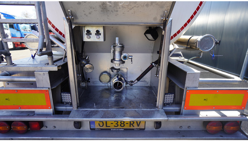 Magyar 3 AXLE FOOD TANK TRAILER 41.410LTR - Tank semi-trailer: picture 4 Magyar 3 AXLE FOOD TANK TRAILER 41.410LTR - Tank semi-trailer: picture 4