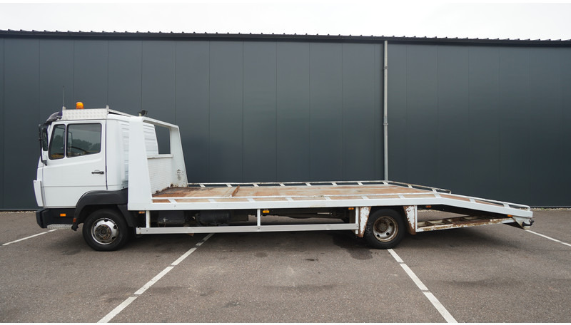 Mercedes-Benz 814 MACHINE TRANSPORTER 409.000KM - Dropside/ Flatbed truck: picture 1 Mercedes-Benz 814 MACHINE TRANSPORTER 409.000KM - Dropside/ Flatbed truck: picture 1