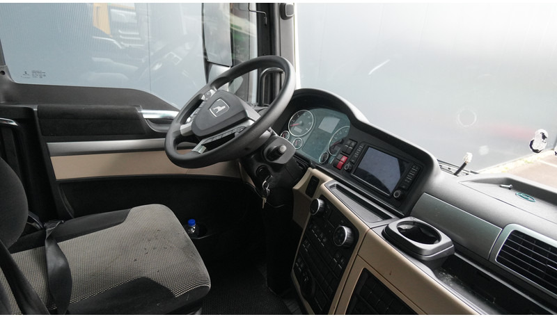 MAN TGX 18.470 XXL 566.000KM - Tractor unit: picture 5 MAN TGX 18.470 XXL 566.000KM - Tractor unit: picture 5
