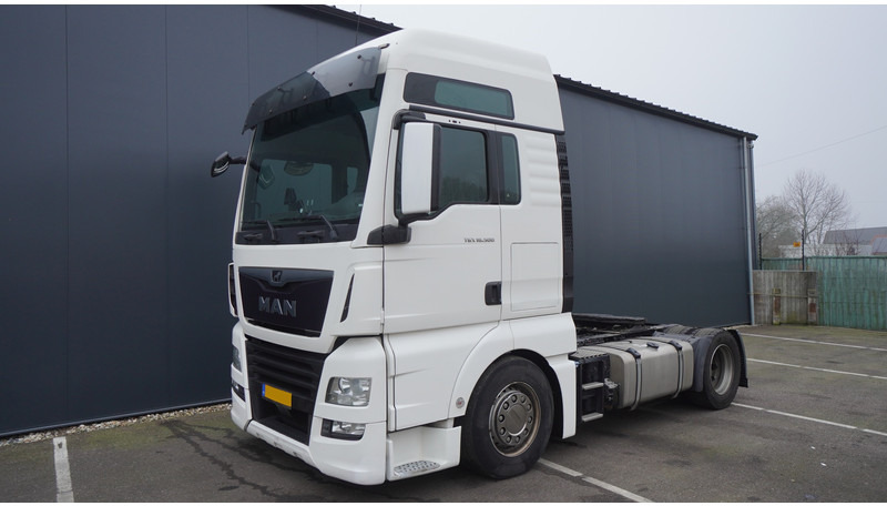 MAN TGX 18.500 XXL MEGA 779.000KM - Tractor unit: picture 3 MAN TGX 18.500 XXL MEGA 779.000KM - Tractor unit: picture 3