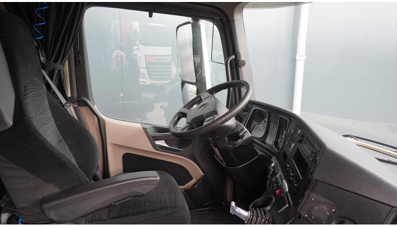 Mercedes-Benz ACTROS 1942 EURO 6 814.000KM - Tractor unit: picture 5 Mercedes-Benz ACTROS 1942 EURO 6 814.000KM - Tractor unit: picture 5