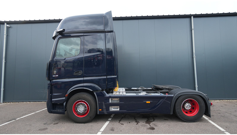 Mercedes-Benz ACTROS 1945 GIGASPACE 728.200KM - Tractor unit: picture 1 Mercedes-Benz ACTROS 1945 GIGASPACE 728.200KM - Tractor unit: picture 1