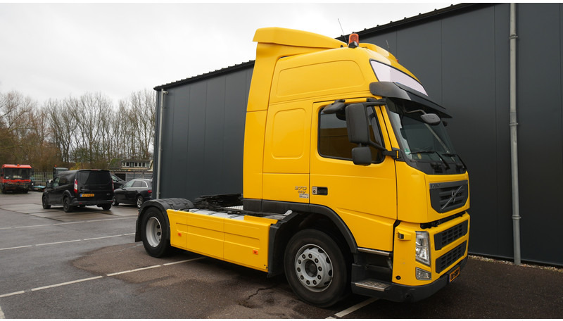 Volvo FM 370 EURO 5 - Tractor unit: picture 4 Volvo FM 370 EURO 5 - Tractor unit: picture 4