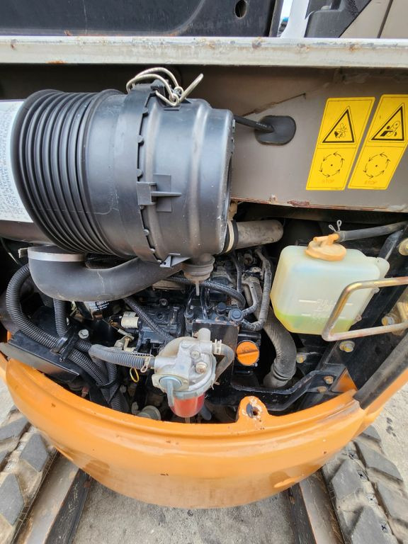 Mini excavator Case E26B: picture 8