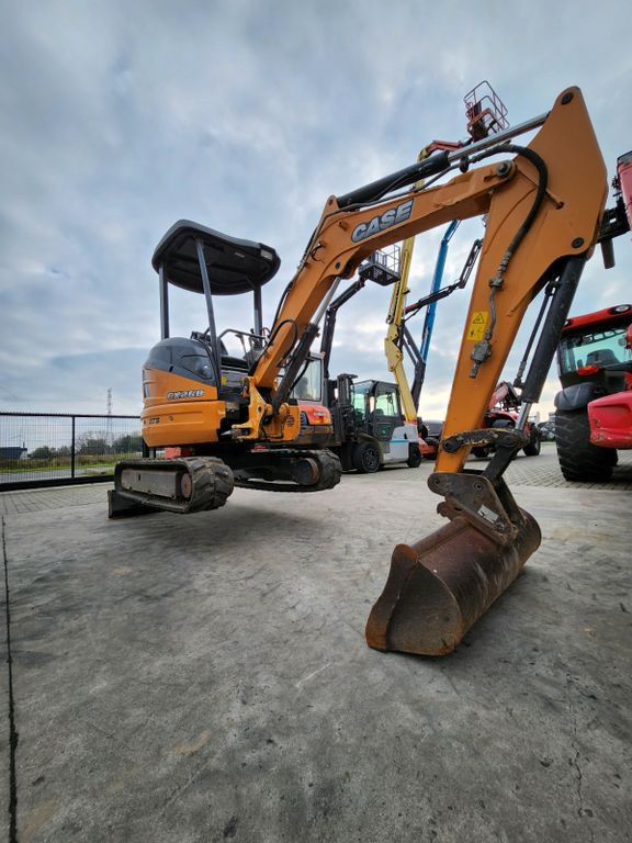 Mini excavator Case E26B: picture 10