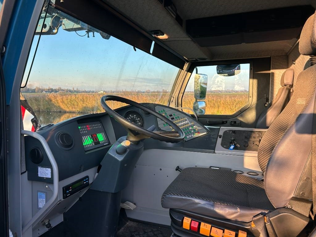 All terrain crane Liebherr LTM 1160-5.1: picture 9 All terrain crane Liebherr LTM 1160-5.1: picture 9