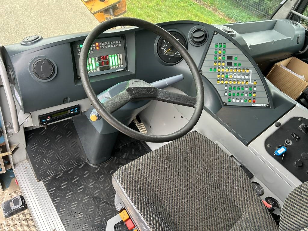 All terrain crane Liebherr LTM 1160-5.1: picture 10 All terrain crane Liebherr LTM 1160-5.1: picture 10