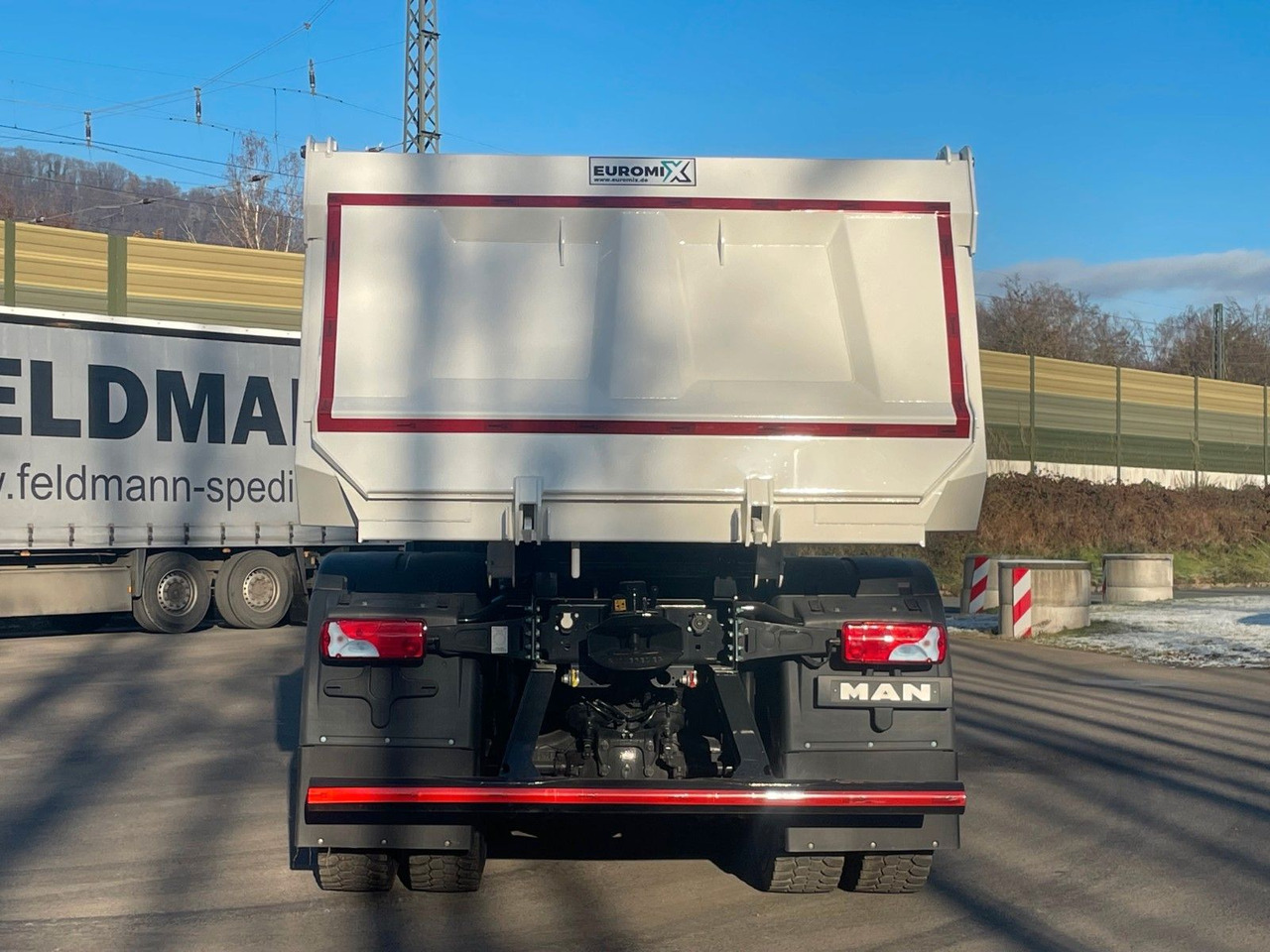 MAN TGS 33.440 6x6 /Euro6e Mulden-Kipper EuromixMTP - Tipper: picture 5 MAN TGS 33.440 6x6 /Euro6e Mulden-Kipper EuromixMTP - Tipper: picture 5