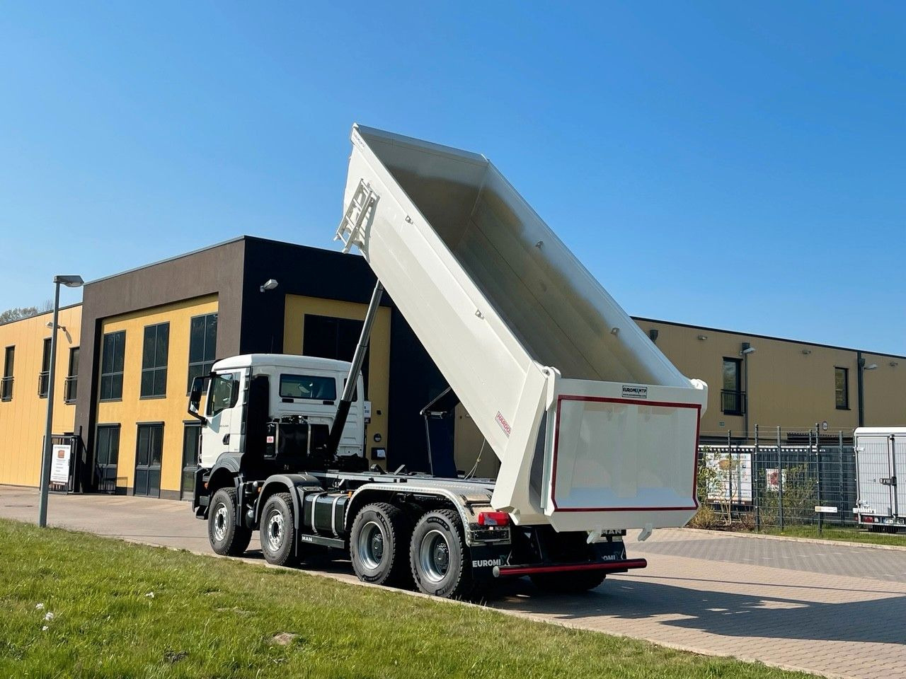 Tipper MAN TGS 35.470 BB 8X4 Mulden Kipper 10X Vorhanden: picture 13