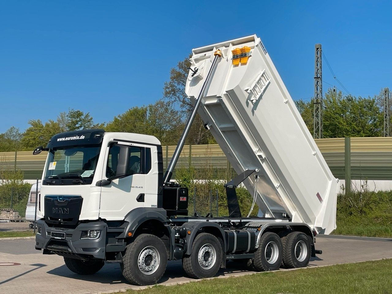 MAN TGS 35.470 BB 8X4 Mulden Kipper 10X Vorhanden - Tipper: picture 5 MAN TGS 35.470 BB 8X4 Mulden Kipper 10X Vorhanden - Tipper: picture 5