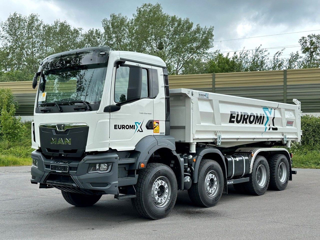MAN TGS 35.480 8x4 EuromixMTP 2-Seiten-Kipper - Tipper: picture 3 MAN TGS 35.480 8x4 EuromixMTP 2-Seiten-Kipper - Tipper: picture 3