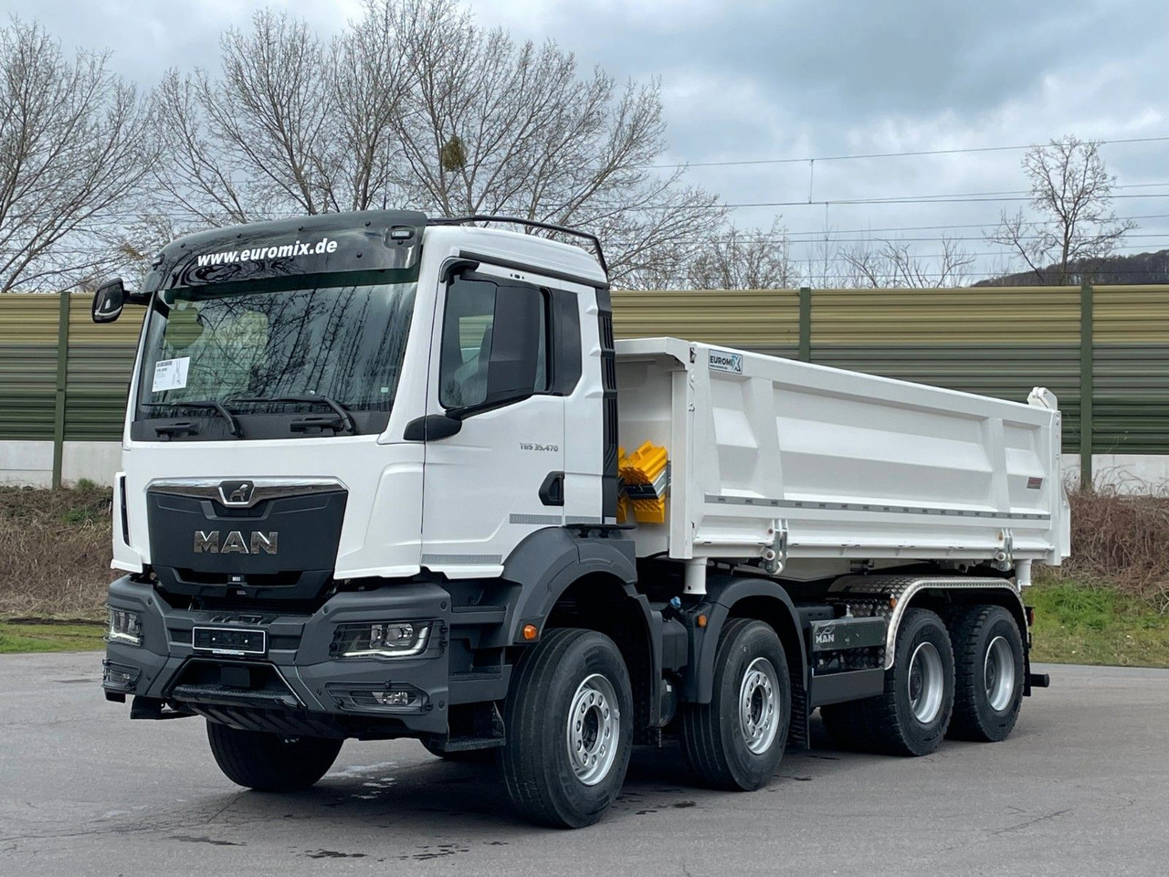 MAN TGS 35.520 8x4 EuromixMTP 3-Seiten-Kipper - Tipper: picture 1 MAN TGS 35.520 8x4 EuromixMTP 3-Seiten-Kipper - Tipper: picture 1