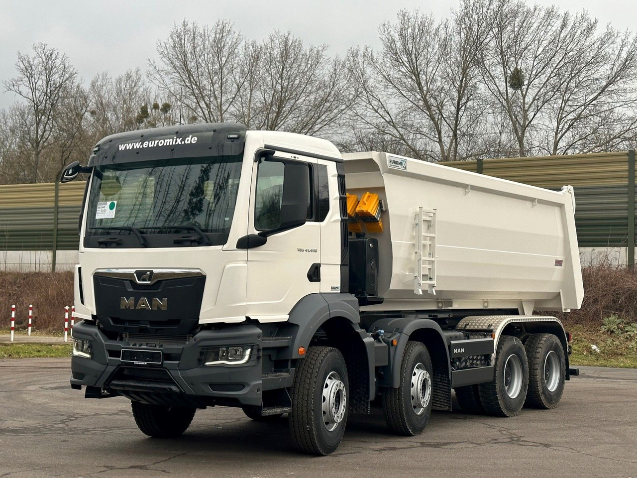 MAN TGS 41.400 8x4 / EUROMIX MTP 20m³/ EURO 5 - Tipper: picture 2 MAN TGS 41.400 8x4 / EUROMIX MTP 20m³/ EURO 5 - Tipper: picture 2