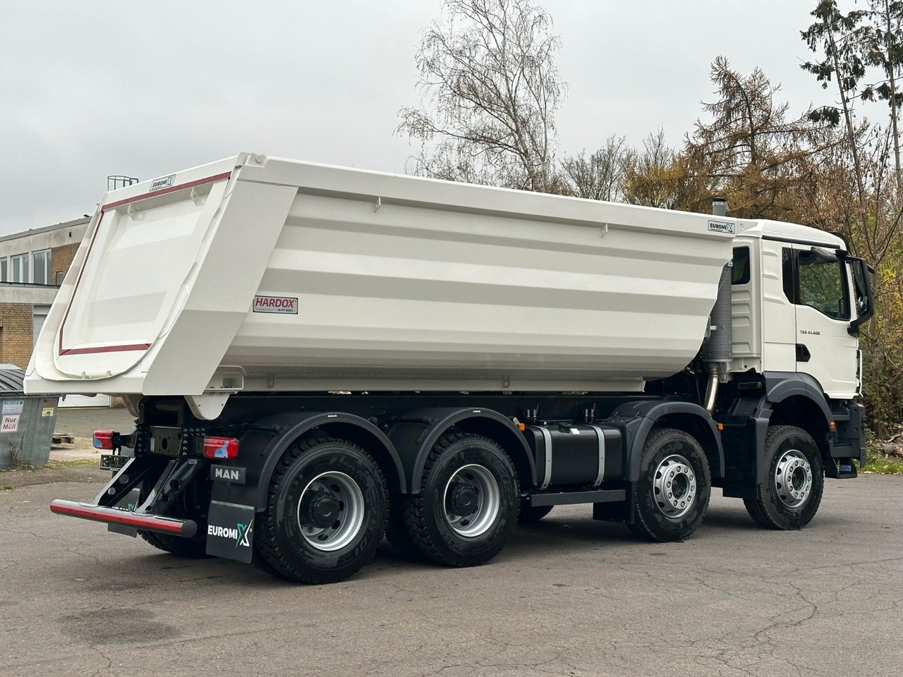 MAN TGS 41.400 8x4 / EUROMIX MTP 20m³/ EURO2 Kipper - Tipper: picture 5 MAN TGS 41.400 8x4 / EUROMIX MTP 20m³/ EURO2 Kipper - Tipper: picture 5