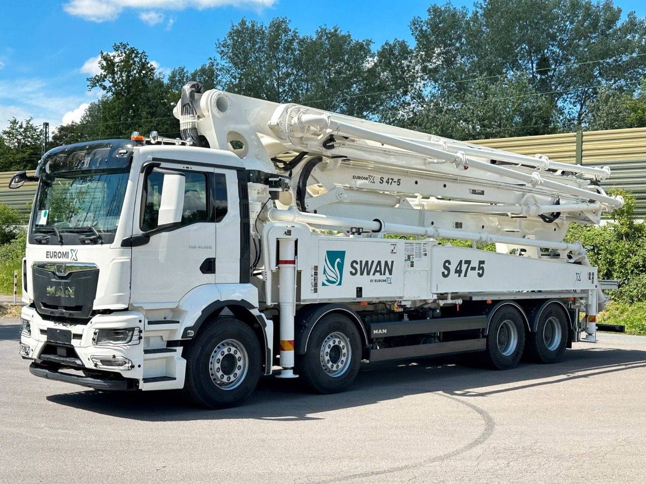 MAN TGS 41.520 8x4 SWAN TSP 47-5 160RZ ( 47m ) - Concrete mixer truck: picture 1 MAN TGS 41.520 8x4 SWAN TSP 47-5 160RZ ( 47m ) - Concrete mixer truck: picture 1