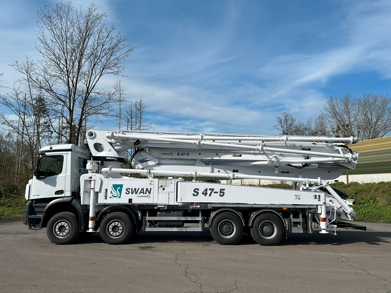 Mercedes-Benz Arocs 5 4542 8x4 SWAN TSP 47-5 160RZ ( 47m ) - Concrete mixer truck: picture 4 Mercedes-Benz Arocs 5 4542 8x4 SWAN TSP 47-5 160RZ ( 47m ) - Concrete mixer truck: picture 4
