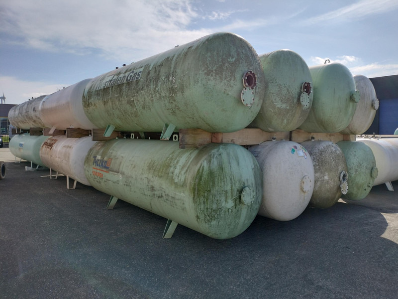 De Visser used 2700L & 4850L gastanks - Gas, Gaz, LPG, GPL, Propane, Butane tanks aboveground Used tanks - Fuel tank: picture 1 De Visser used 2700L & 4850L gastanks - Gas, Gaz, LPG, GPL, Propane, Butane tanks aboveground Used tanks - Fuel tank: picture 1