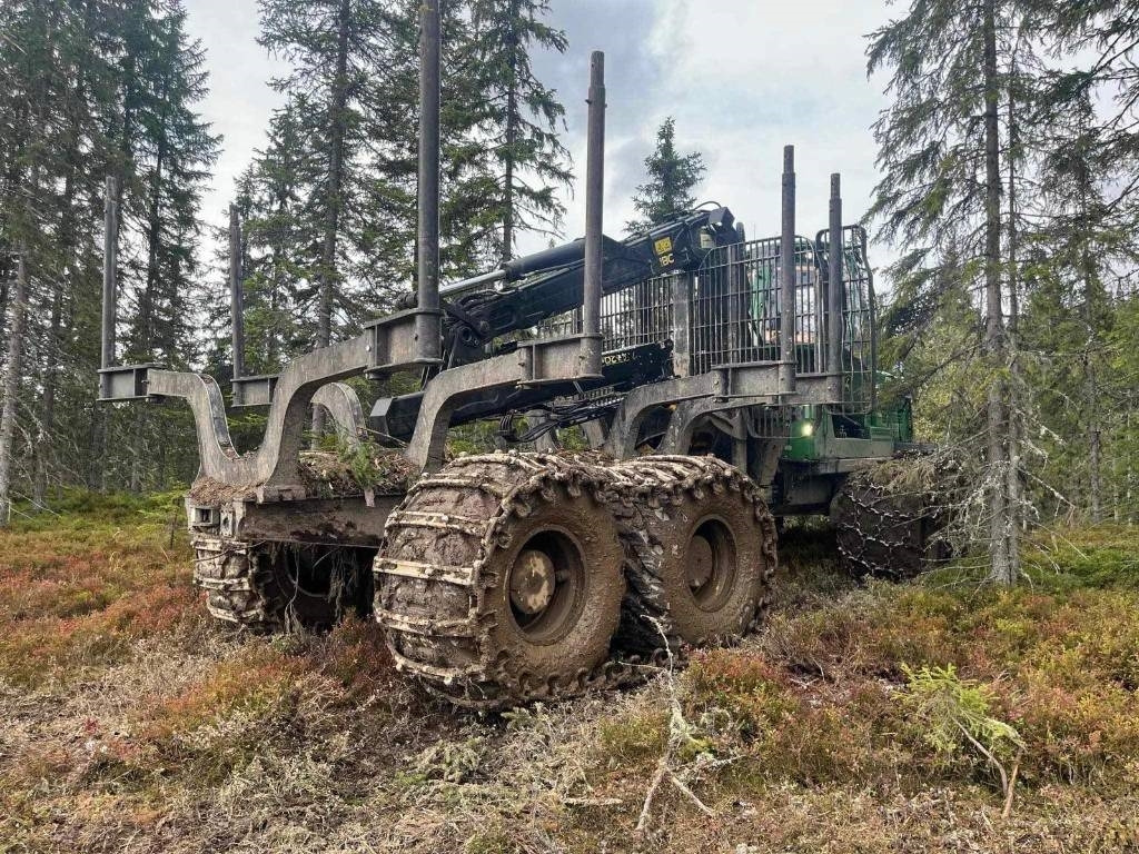 John Deere 1910G - Forwarder: picture 5 John Deere 1910G - Forwarder: picture 5