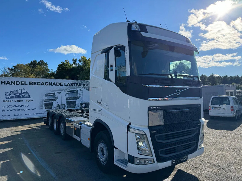Volvo FH 540 8x2*4, ADR, Euro 6, Chassi (ex. Tank-truck), 2018 - Cab chassis truck: picture 1 Volvo FH 540 8x2*4, ADR, Euro 6, Chassi (ex. Tank-truck), 2018 - Cab chassis truck: picture 1