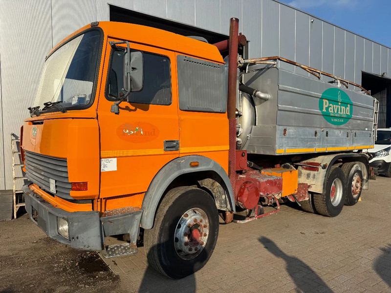 Iveco Turbostar 190.30 **6X2-FULL STEEL-VACUUMTRUCK-VIDANGEUR** - Vacuum truck: picture 1 Iveco Turbostar 190.30 **6X2-FULL STEEL-VACUUMTRUCK-VIDANGEUR** - Vacuum truck: picture 1