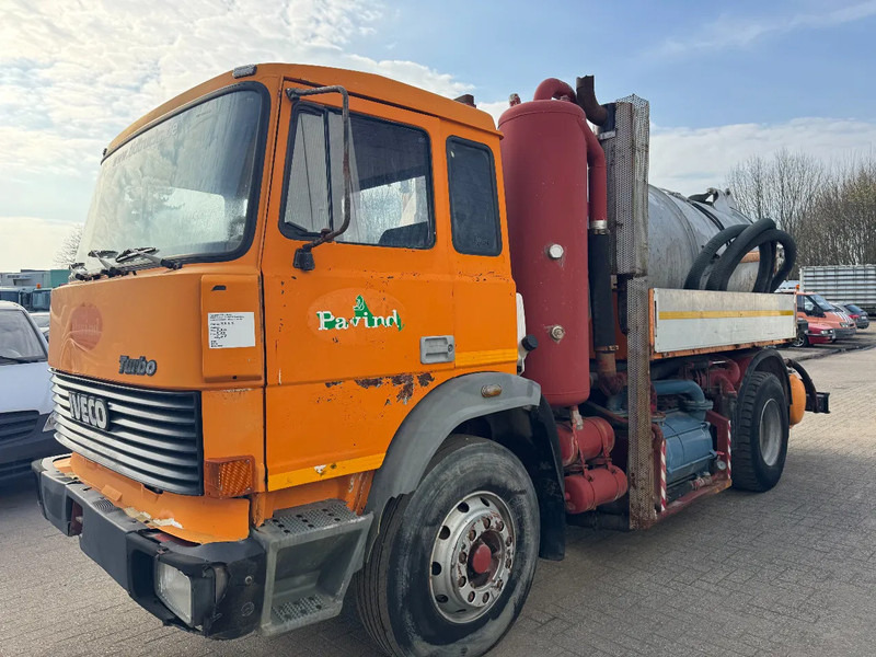 Iveco Turbotech **VACUMTRUCK-HYDROCUREUR** - Vacuum truck: picture 3 Iveco Turbotech **VACUMTRUCK-HYDROCUREUR** - Vacuum truck: picture 3