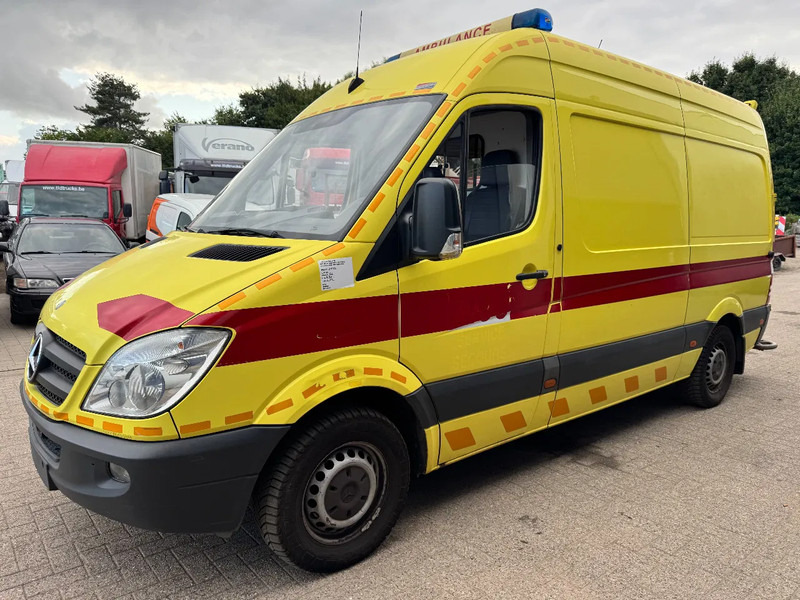 Mercedes-Benz Sprinter 316 **AMBULANCE-EURO 5-AIRCO** - Ambulance: picture 1 Mercedes-Benz Sprinter 316 **AMBULANCE-EURO 5-AIRCO** - Ambulance: picture 1
