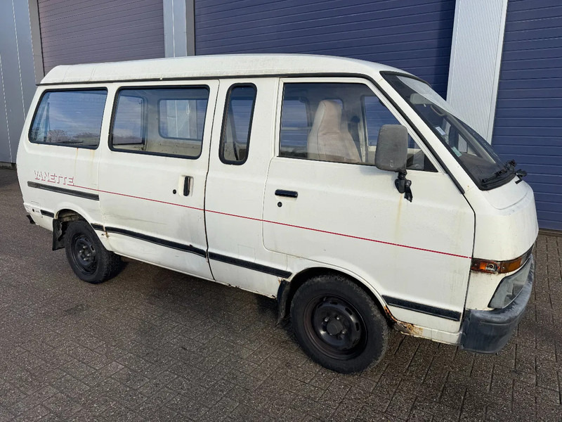 Nissan Vanette **DIESEL-FRANCH ORIGINE** - Small van: picture 3 Nissan Vanette **DIESEL-FRANCH ORIGINE** - Small van: picture 3